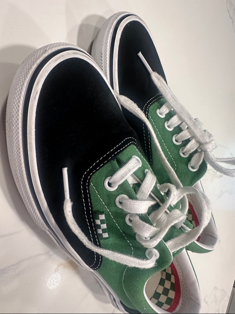 Men’s size 7 Vans Low-Top Canvas Sneakers - Green, Black, White - Picture 3 of 4
